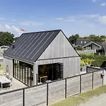 Greta - 125m From The Sea By Interhome