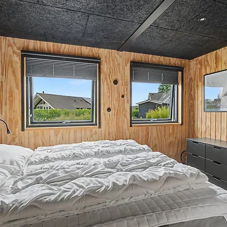 Greta - 125m From The Sea By Interhome *